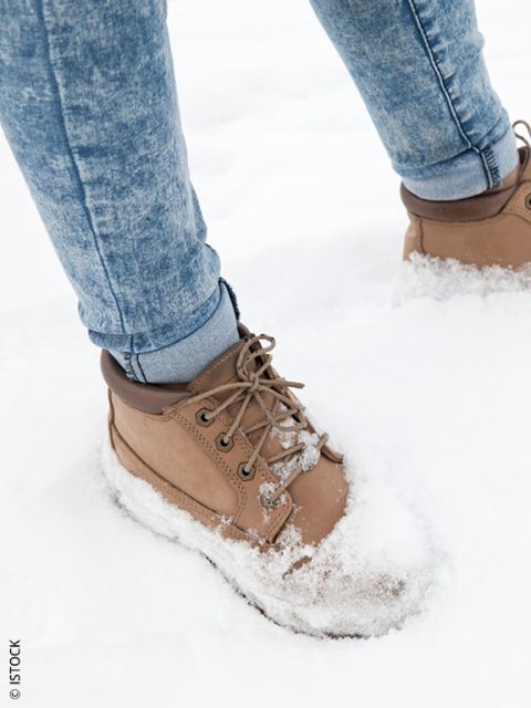 weihnachten-kinder-sportschuhe-hw25-576×768-1