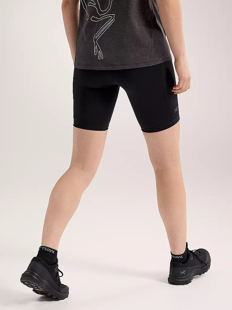 ARCTERYX | Damen Short Essent High-Rise 8" | schwarz