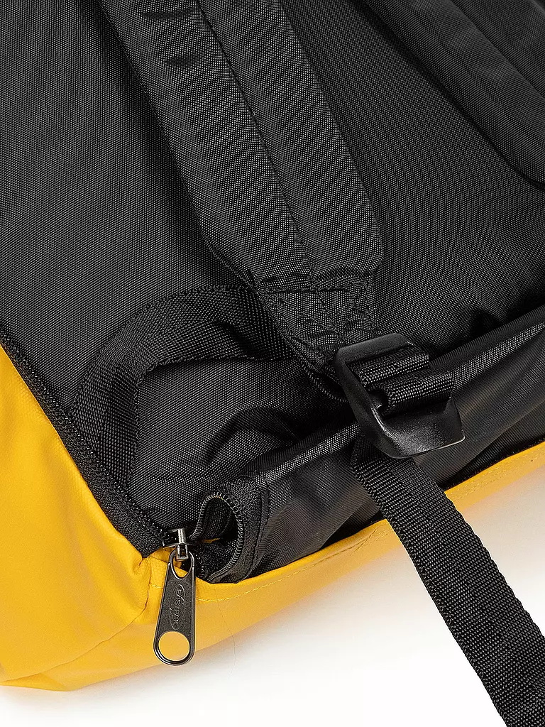 EASTPAK | Rucksack Up Roll Bike Tarp | schwarz