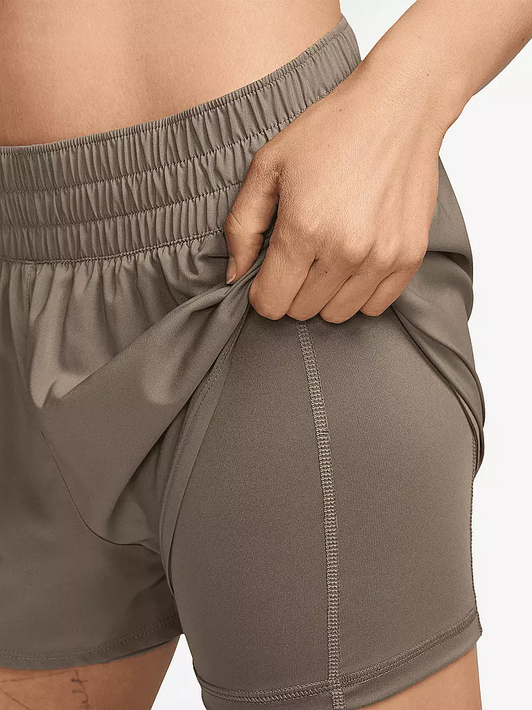 NIKE | Damen Fitnessshort One 2in1 3Inch | braun