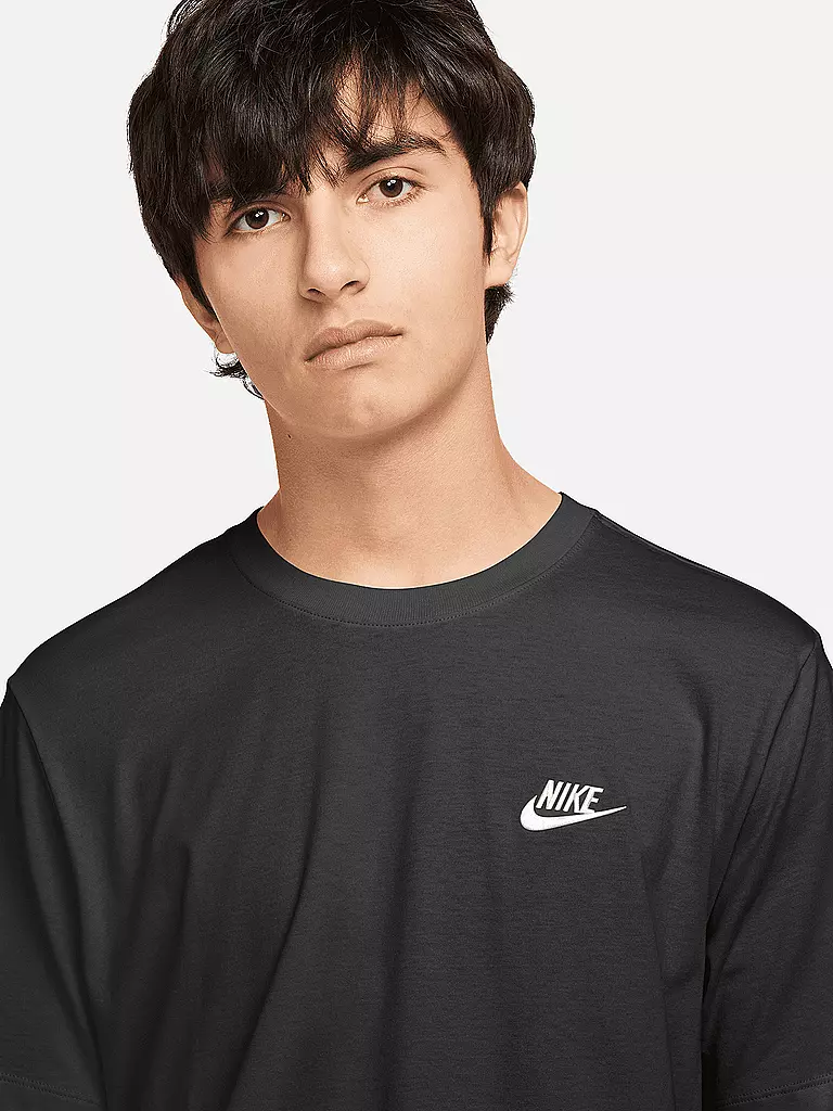 NIKE | Herren T-Shirt Nike Sportswear Club | schwarz