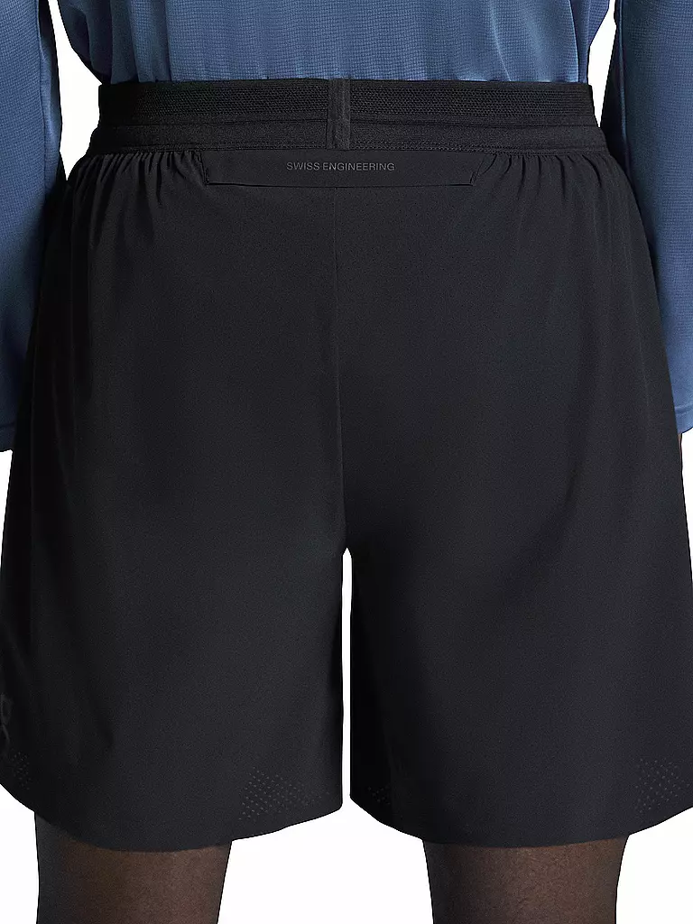 ON | Herren Laufshort 7